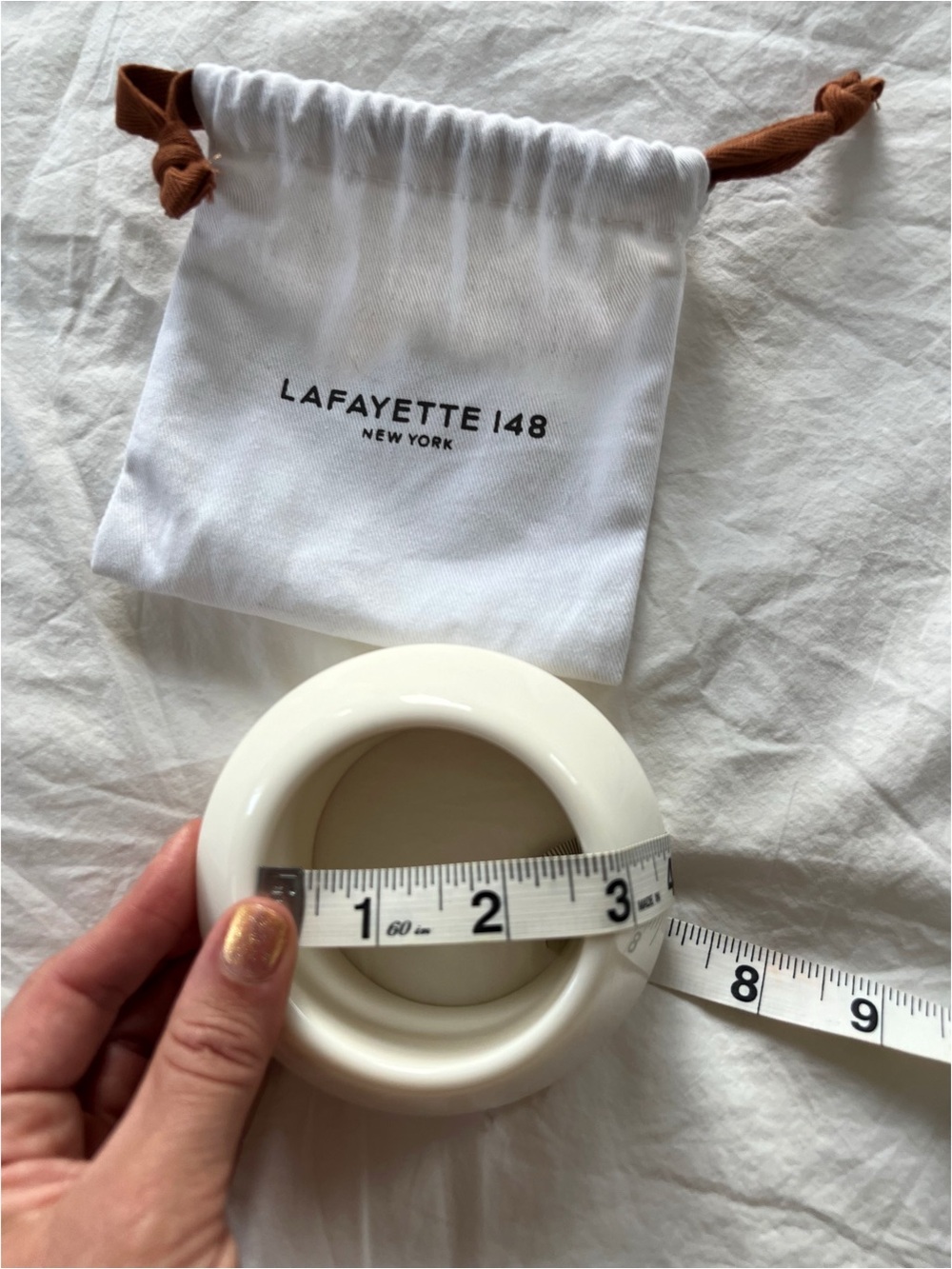 Lafayette 148 New York Cream Sculptural Resin Chunky Bangle Cuff Bracelet OS - Picture 6 of 6